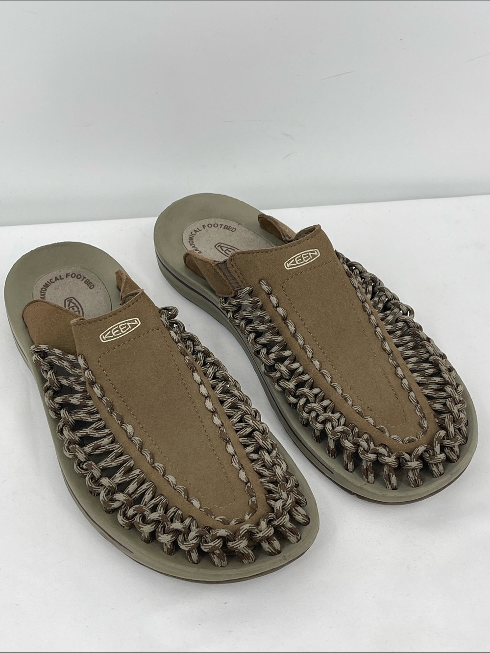 KEEN Men's Tan UNEEK-Style Slip-On SLIDE Sandals SIZE 9